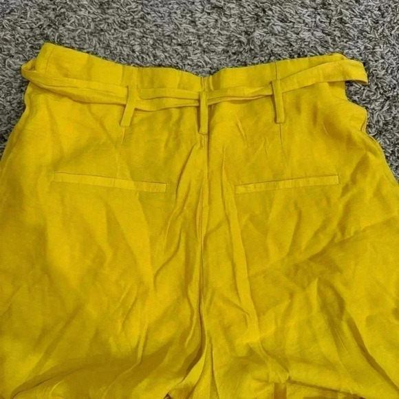 Wide Legs Pants - Picture 3 of 4